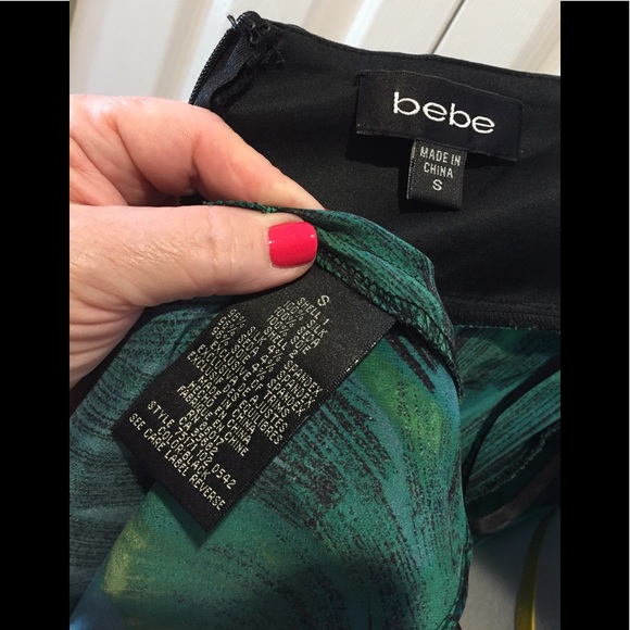 Bebe~Fabulous Fun & Flirty Silk Halter Party Dress - Picture 4 of 5